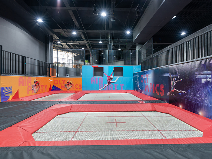 原版奥运场馆蹦床,不用等下一次奥运,在嗨马乐 动